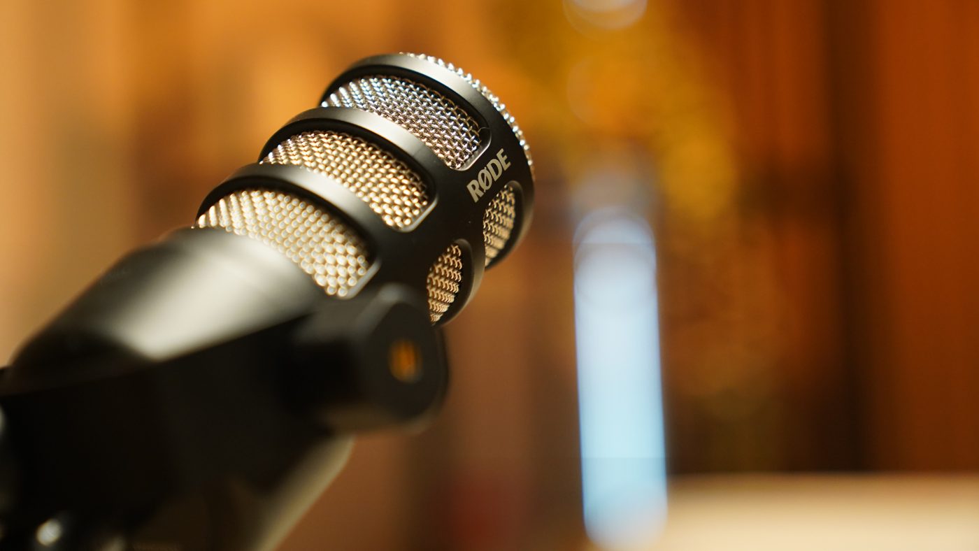 Micro de podcast en gros plan